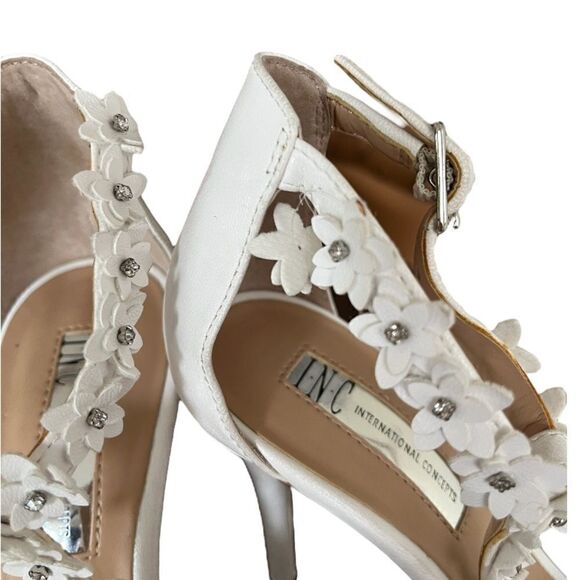 NWT! INC | Rosiee 3D Floral White Bridal Shoes (5M) - Picture 9 of 11